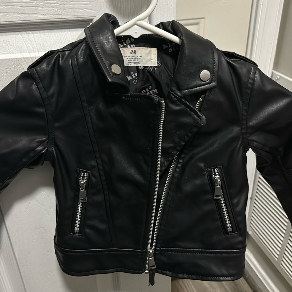 Toddler kids biker leather jacket with moto zippers